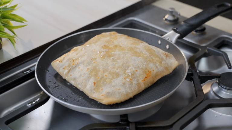 Aloo Paratha Recipe Subah ke tiffin ke liye sabse popular choice